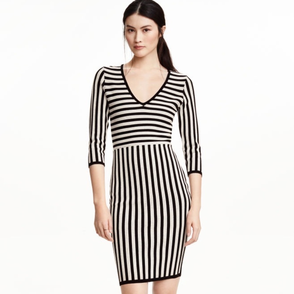 H & M Jacquard Knit B&W Striped Stretchy 3/4 Sleeve Sheath Dress, Small, NwoT